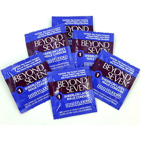 Beyond Seven Studded Imagen secundaria del producto